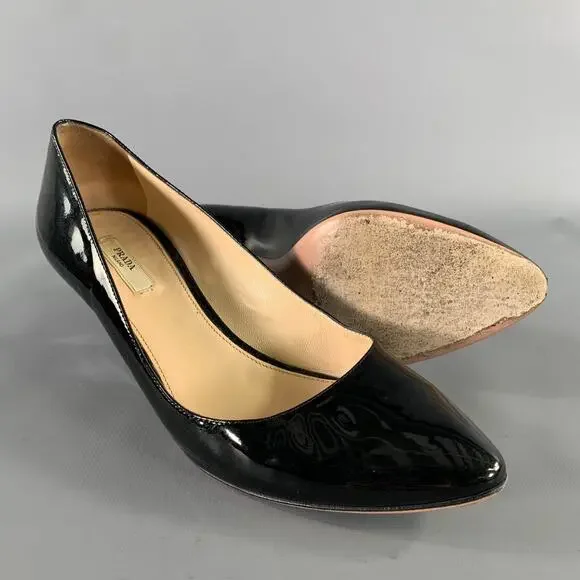 PRADA Size 8 Black Patent Leather 11312B Patent Pointed Toe Pumps